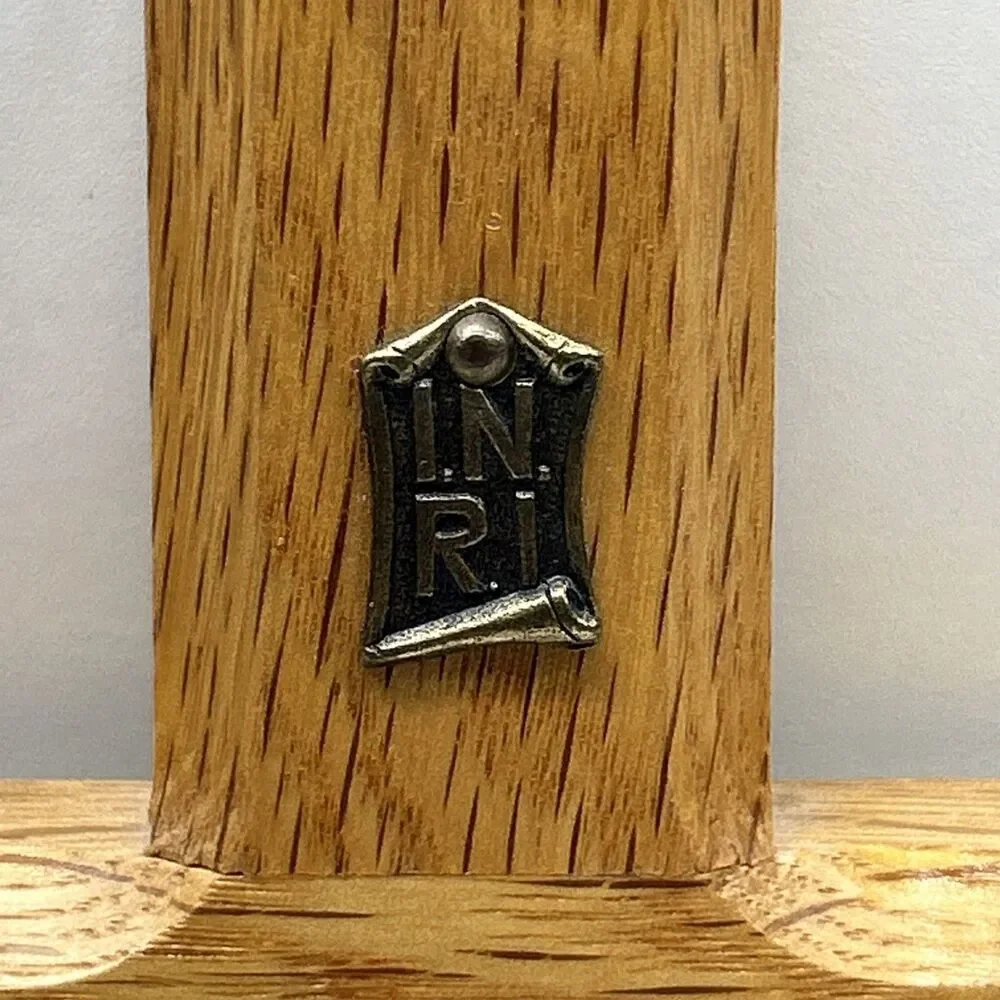 Vintage 1995 Tiffany Cross Co. Handcrafted Red‎ Oak Wall Crucifix W/ Jesus INRI